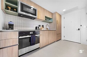Cityscape Retreat Stylish 1BR