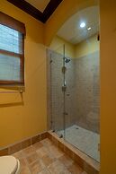 CR Luxury Bella Vista 7A 3 Bdrm