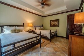 CR Luxury Bella Vista 7A 3 Bdrm