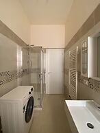 Three-room Apartment Sleeps 5 IN THE NEW Town Area-rif Iaco