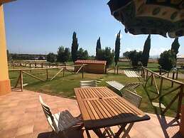 Two-room Apartment Sleeps 4 IN THE Countryside-rif Deste
