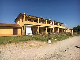 Two-room Apartment Sleeps 4 IN THE Countryside-rif Deste