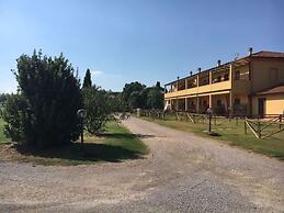 Two-room Apartment Sleeps 4 IN THE Countryside-rif Deste