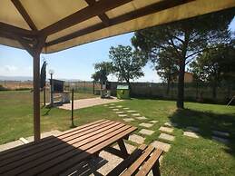 Two-room Apartment Sleeps 4 IN THE Countryside-rif Deste