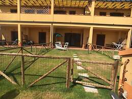 Two-room Apartment Sleeps 4 IN THE Countryside-rif Deste