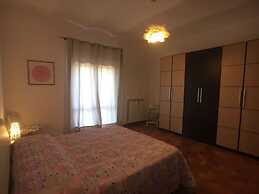 Two-room Apartment Sleeps 4 IN THE Countryside-rif Deste