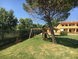 Two-room Apartment Sleeps 4 IN THE Countryside-rif Deste