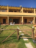 Two-room Apartment Sleeps 4 IN THE Countryside-rif Deste