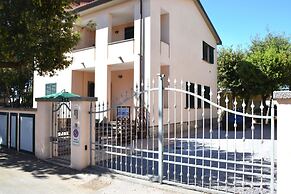 Three-room Apartment 6 Beds Conchiglia Area-rif Storione