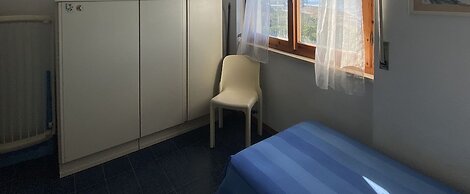 Three-room Apartment Sleeps 5 IN THE Conchiglia-rif Conchiglia