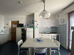 Three-room Apartment Sleeps 5 IN THE Conchiglia-rif Conchiglia