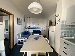 Three-room Apartment Sleeps 5 IN THE Conchiglia-rif Conchiglia