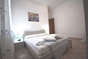 Two-room Apartment Sleeps 5 IN THE Conchiglia Area-rif Caterina