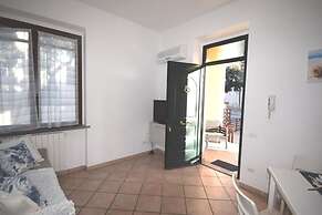 Two-room Apartment Sleeps 5 IN THE Conchiglia Area-rif Caterina