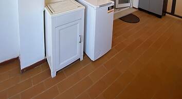 Two-room Apartment Sleeps 5 IN THE Coop Area-rif Agos