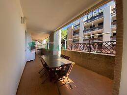 Two-room Apartment Sleeps 5 IN THE Coop Area-rif Agos