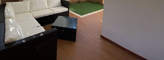 Two-room Apartment Sleeps 5 IN THE Coop Area-rif Agos