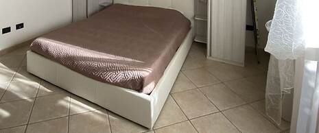 Two-room Apartment Sleeps 5 IN THE Coop Area-rif Agos