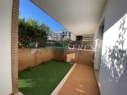 Two-room Apartment Sleeps 5 IN THE Coop Area-rif Agos