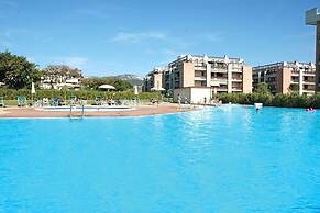 Two-room Apartment Sleeps 5 IN THE Coop Area-rif Agos