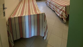 Three-room Apartment 6 Sleeps Acquaviva Area-rif Berna