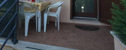 5 Beds in Front of Bagno Paradisino-rif Marche