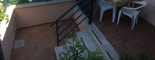 5 Beds in Front of Bagno Paradisino-rif Marche