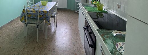 Two-room Apartment Sleeps 4 IN THE SAN Bartolo Area-rif Sabri