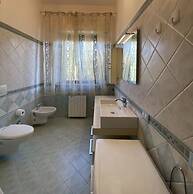 Two-room Apartment Sleeps 4 IN THE Princess Area-rif Ritapt