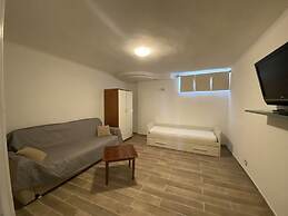 5 Beds With Garden and air Conditioning-rif Pagaps