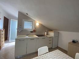 Two-room Apartment 3 Beds IN THE Conchiglia Area-rif Lucip2