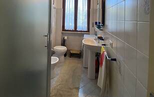 Villa Papini Seafront With 3 Apartments and Garden-rif Papi