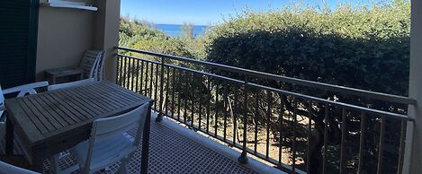 Villa Papini Seafront With 3 Apartments and Garden-rif Papi