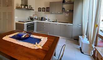 5 Beds Central Area - Ref Ferra-rif Ferra