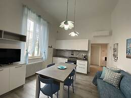 5 bed Places With Parking Space - Ross2s-rif Ross2s