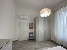 5 bed Places With Parking Space - Ross2s-rif Ross2s