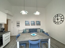 5 bed Places With Parking Space - Ross2s-rif Ross2s