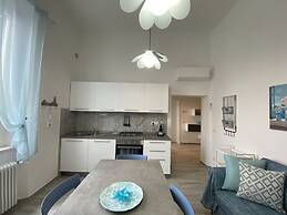 5 bed Places With Parking Space - Ross2s-rif Ross2s