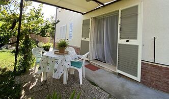 Three-room Apartment Sleeps 3 IN THE NEW Town Area - Ref Costa-rif Cos