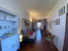 4 bed Places in the new Town Area - Ref Manto-rif Manto