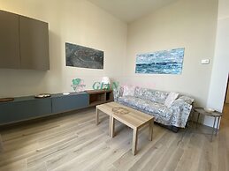 Seafront Building With Private Parking Space-rif Ross2m