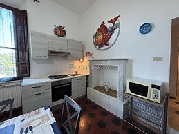 5 Beds in a Prestigious Villa-rif Leccio