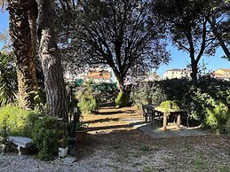 5 Beds in a Prestigious Villa-rif Leccio