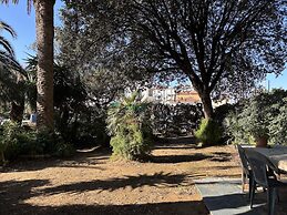 5 Beds in a Prestigious Villa-rif Leccio