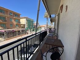 Central Area Close to the Beach-rif Franco