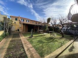 Apartment in Villa With Garden-rif Gioco