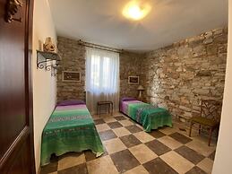 Apartment in Villa With Garden-rif Gioco