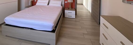 3 Room Apartment Sleeps 5 IN THE Acquaviva Area-rif Sera