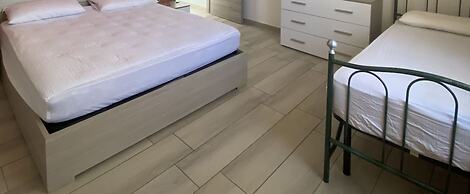 3 Room Apartment Sleeps 5 IN THE Acquaviva Area-rif Sera