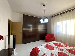 4 Beds in Acquaviva Area-rif Prate